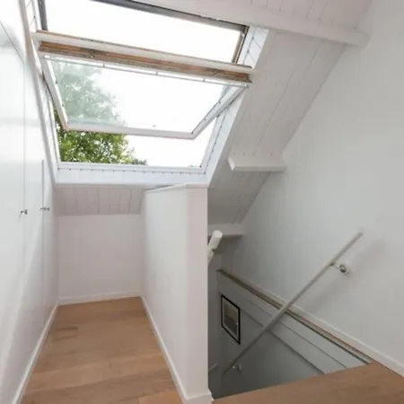 Lovely Beachhouse In Ouddorp